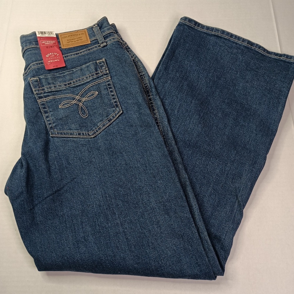 Levi Strauss Womens Relaxed Boot Jeans Sz 12 31x31 Blue Comfort Stretch Mid Rise